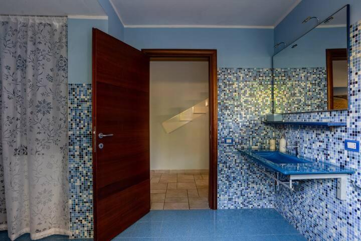Appartamento Fronte Mare Con Parcheggio Privato Pescara Zewnętrze zdjęcie